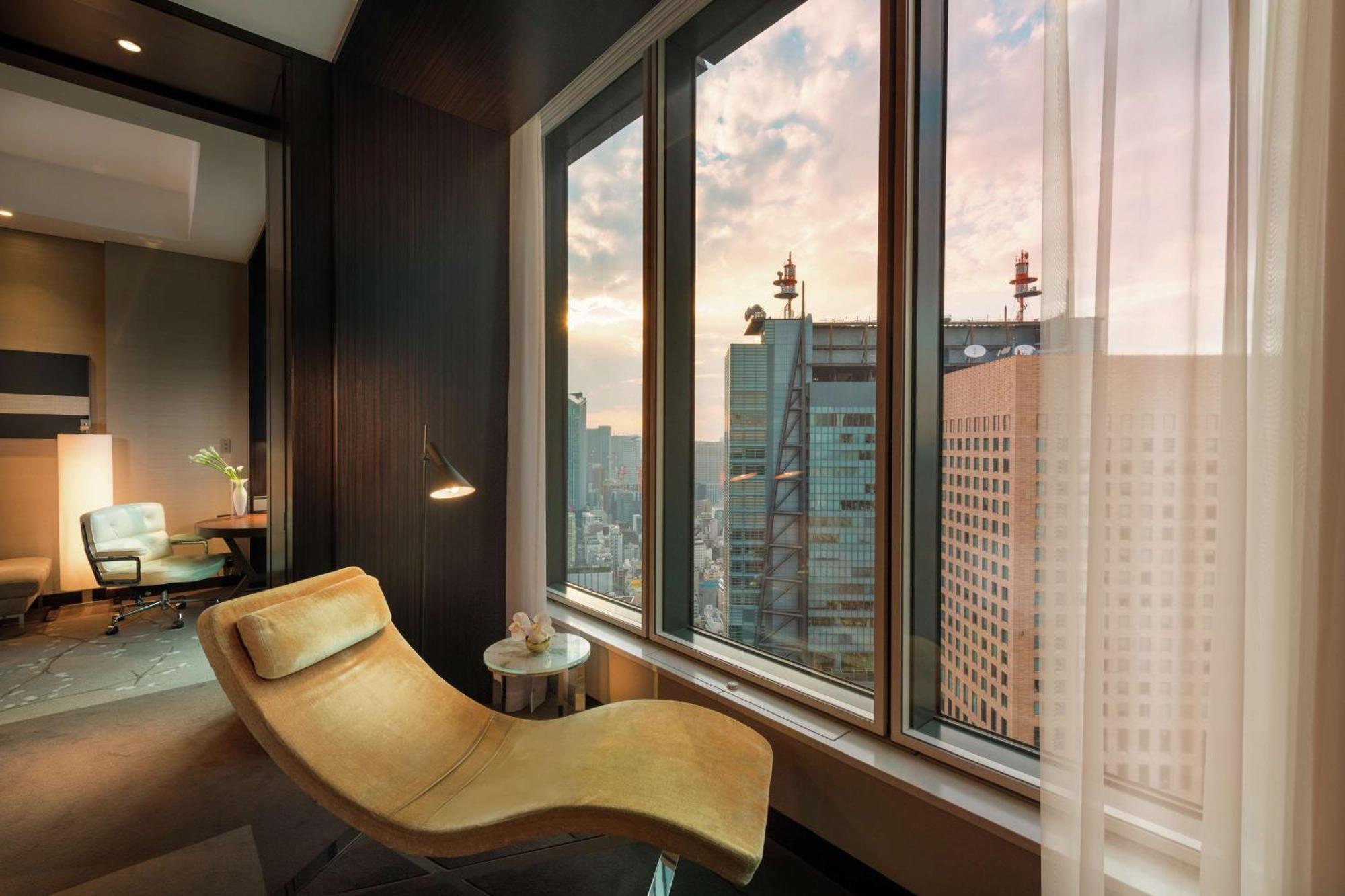 Conrad Tokyo Hotel Exterior foto