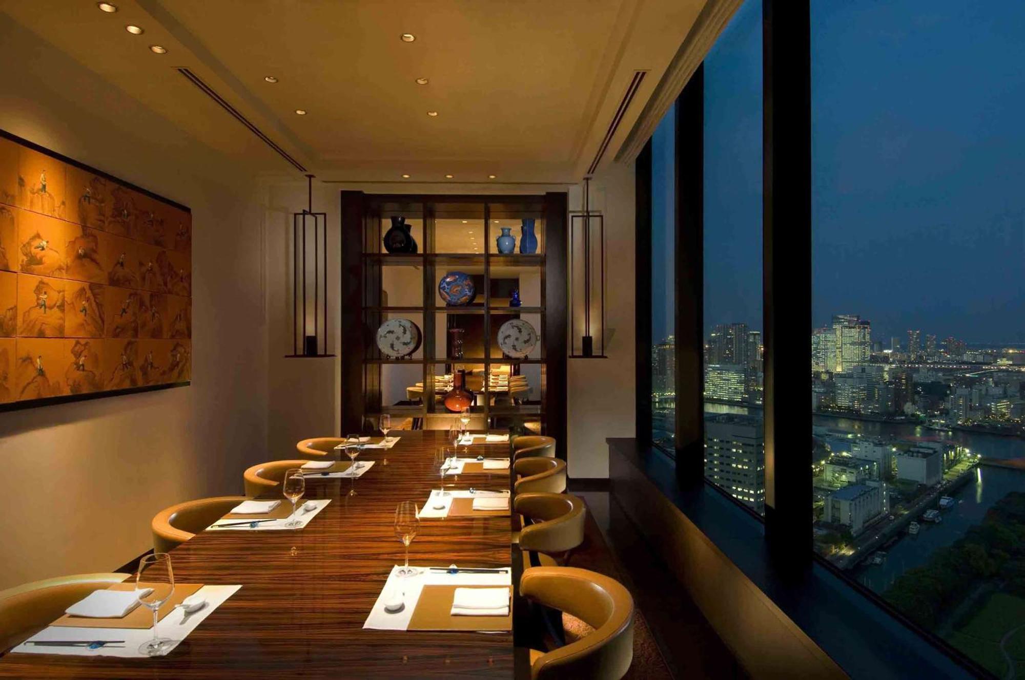 Conrad Tokyo Hotel Exterior foto