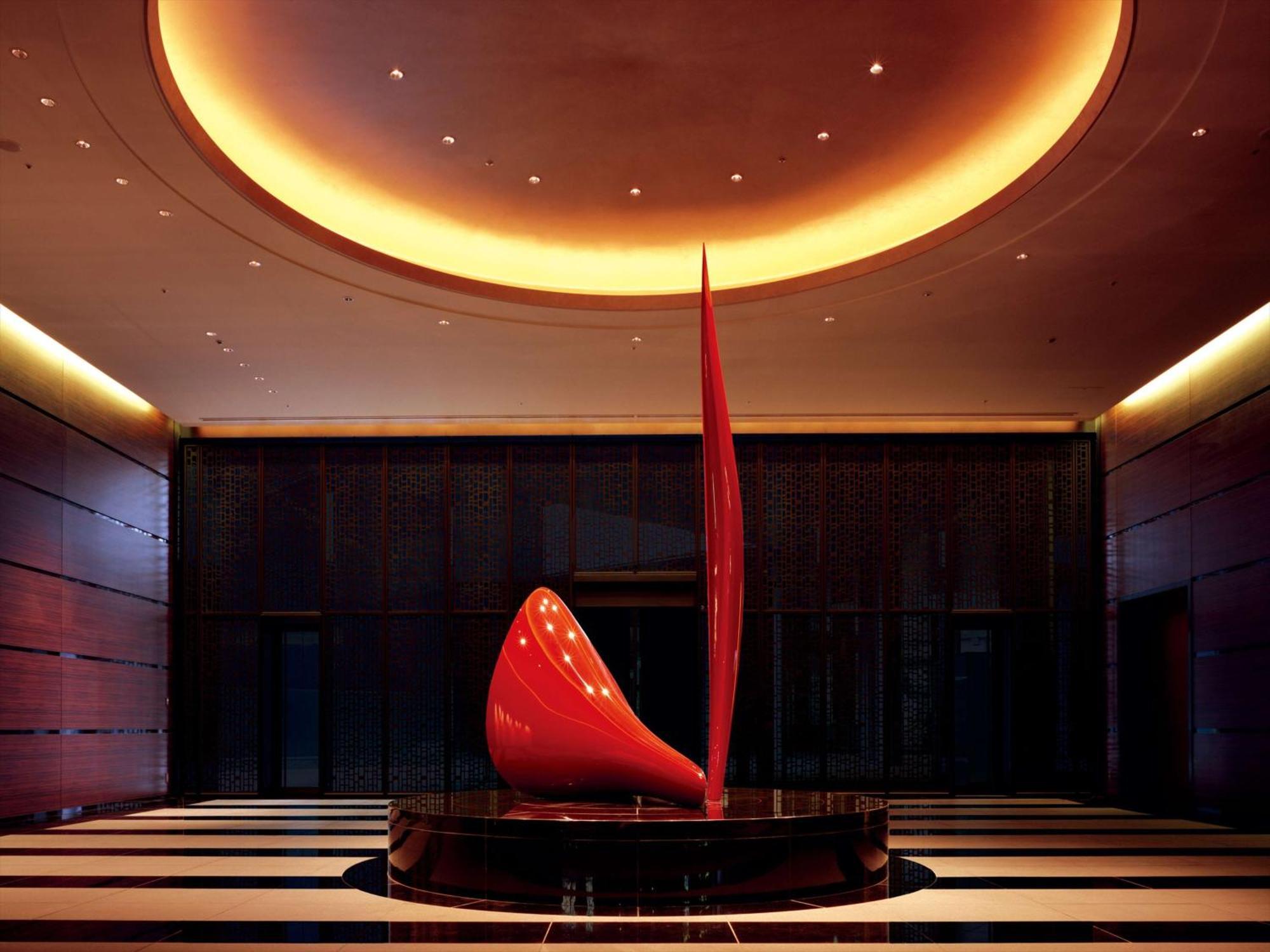 Conrad Tokyo Hotel Exterior foto
